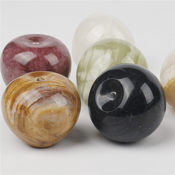 DIY Handmade Christmas Marble Ornaments - Image 6